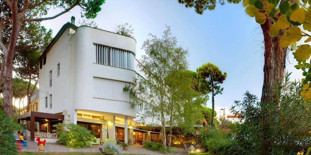 Hotel Columbia Marina Romea Zewnętrze zdjęcie